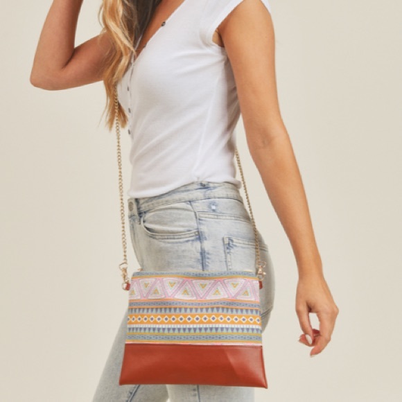 Boho Aztec Print Crossbody/Wristlet - Picture 12 of 12